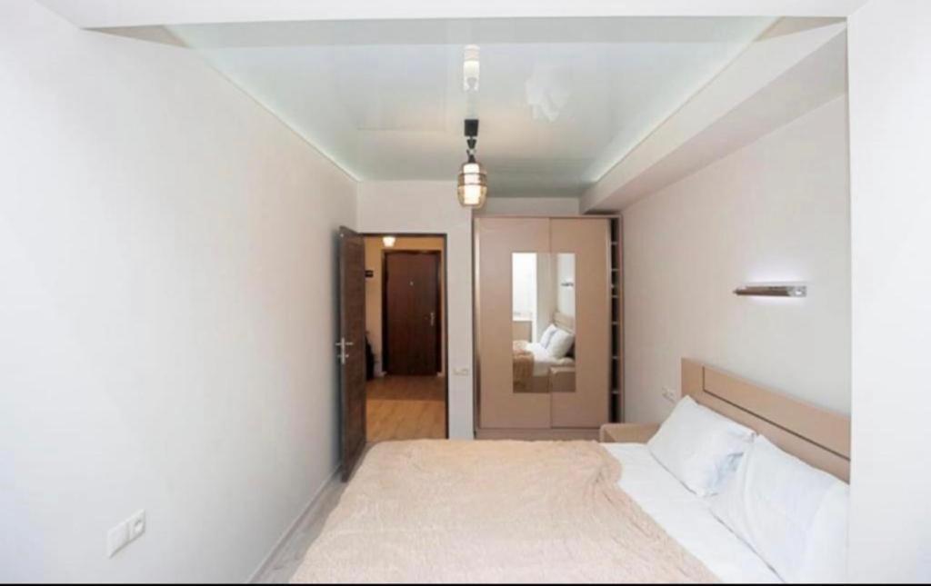 Excellent Apartment In The Republic Square Pushkin 3 Γιερεβάν Εξωτερικό φωτογραφία